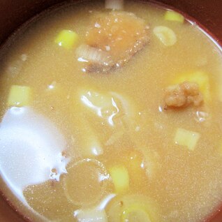 残ったさつま芋の天ぷらでお味噌汁